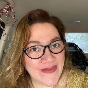 Meet your Posher, Rhodora